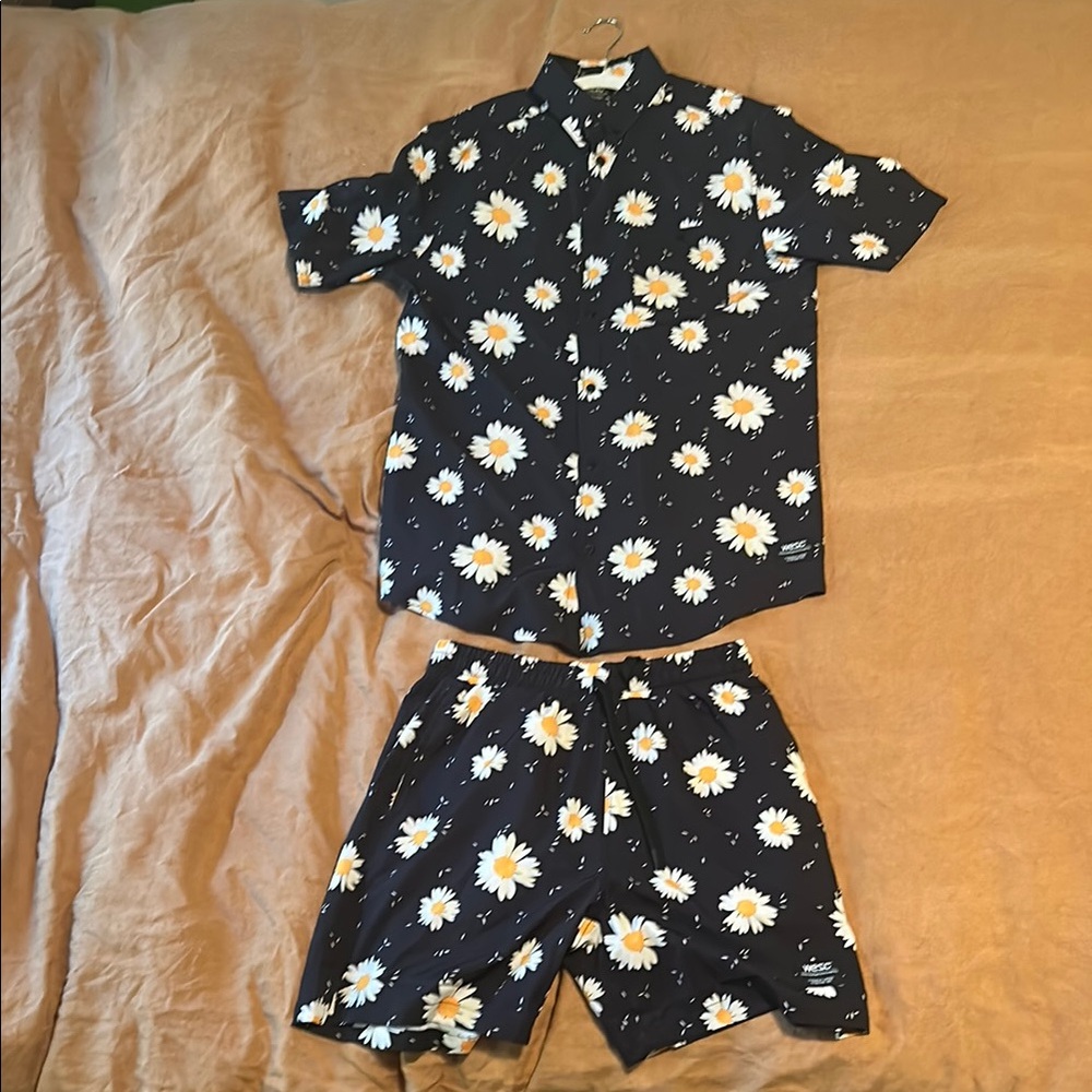 WeSC Men’s Never-Worn Daisy Print Short Sleeve Button Down Shirt and Shorts